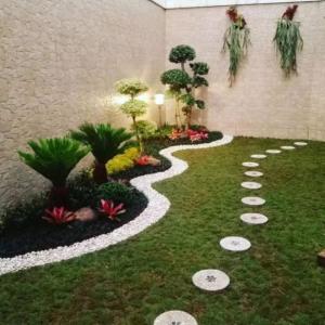 Taman minimalis Bonsai Rumput B.11