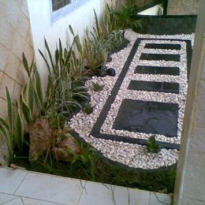 menerima jasa dekorasi taman belakang rumah
