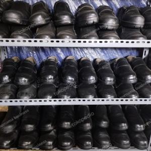 sepatu safety slip on second - Hitam, 39