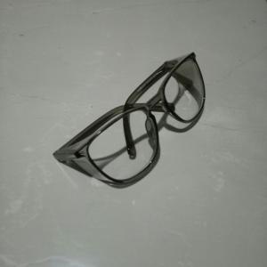 Agen Safety Glass di serang