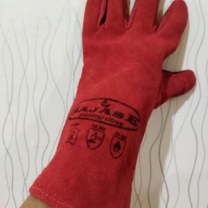 Distributor Safety Gloves di serang